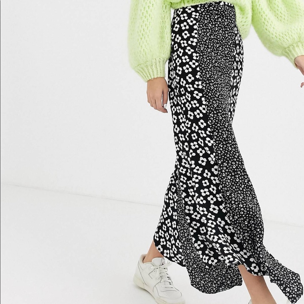 New with tags stunning ASOS hi-low hem skirt